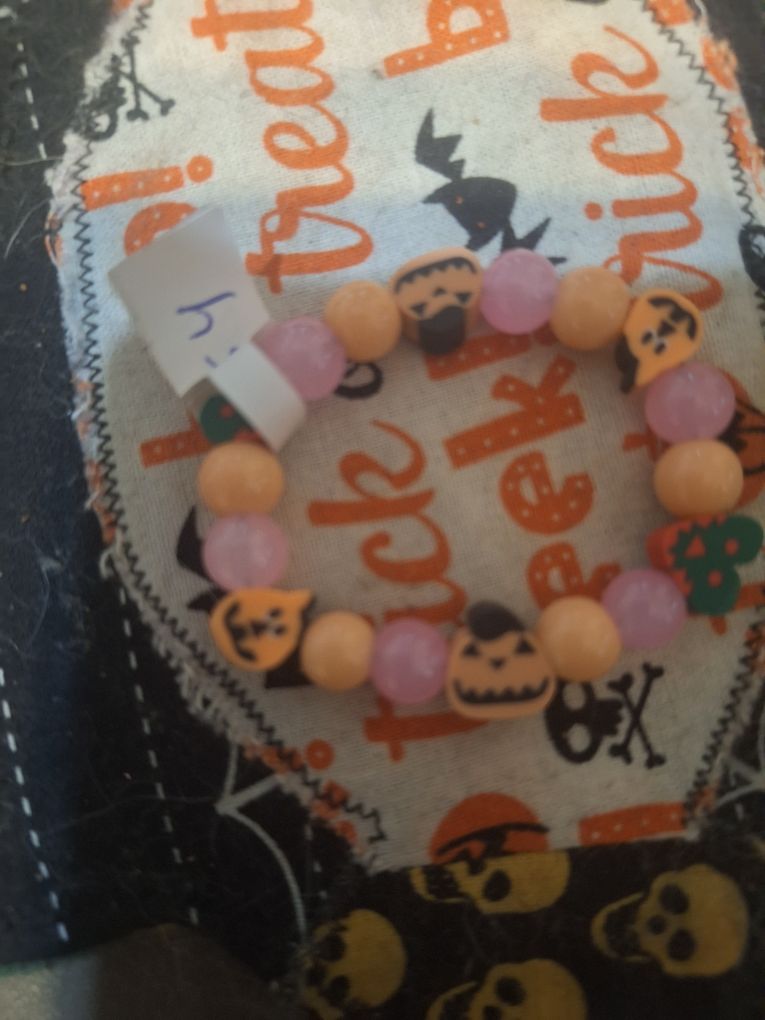 Peach & Pink Halloween Bracelet — Handmade by Logan | 6 Inch